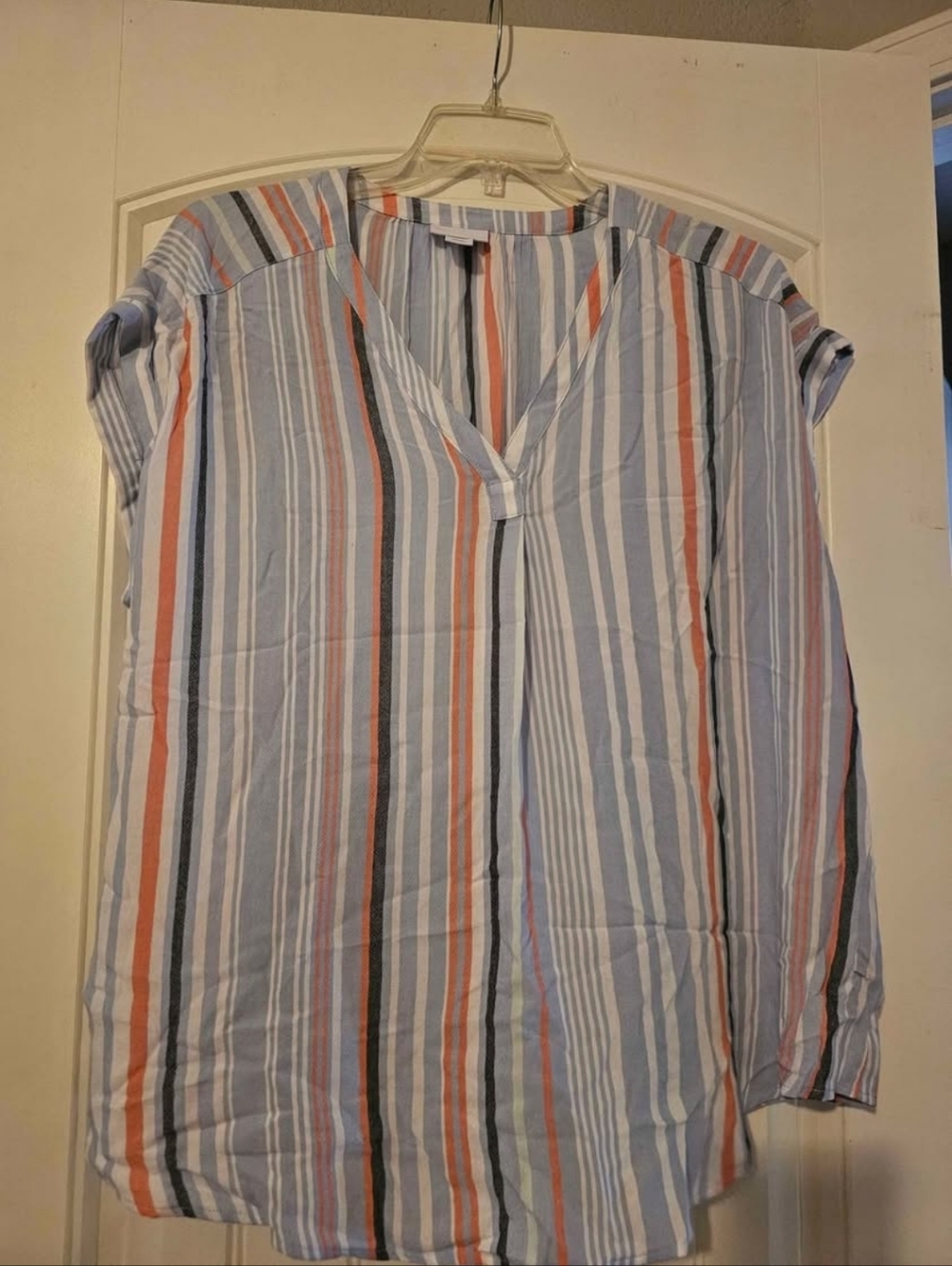 New Liz Claiborne size XXL top (100% rayon)